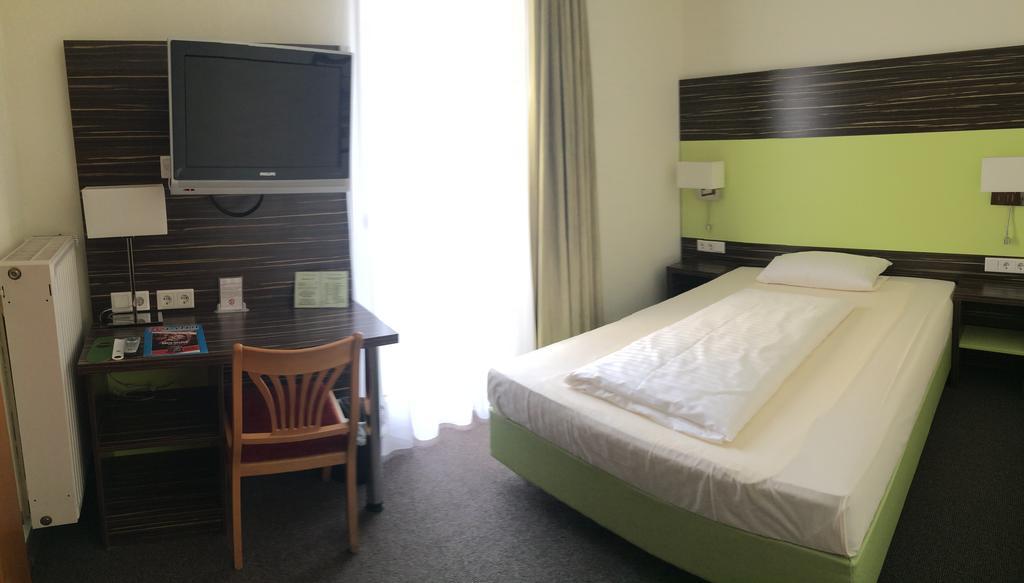 Behringers City Hotel Nuernberg ภายนอก รูปภาพ